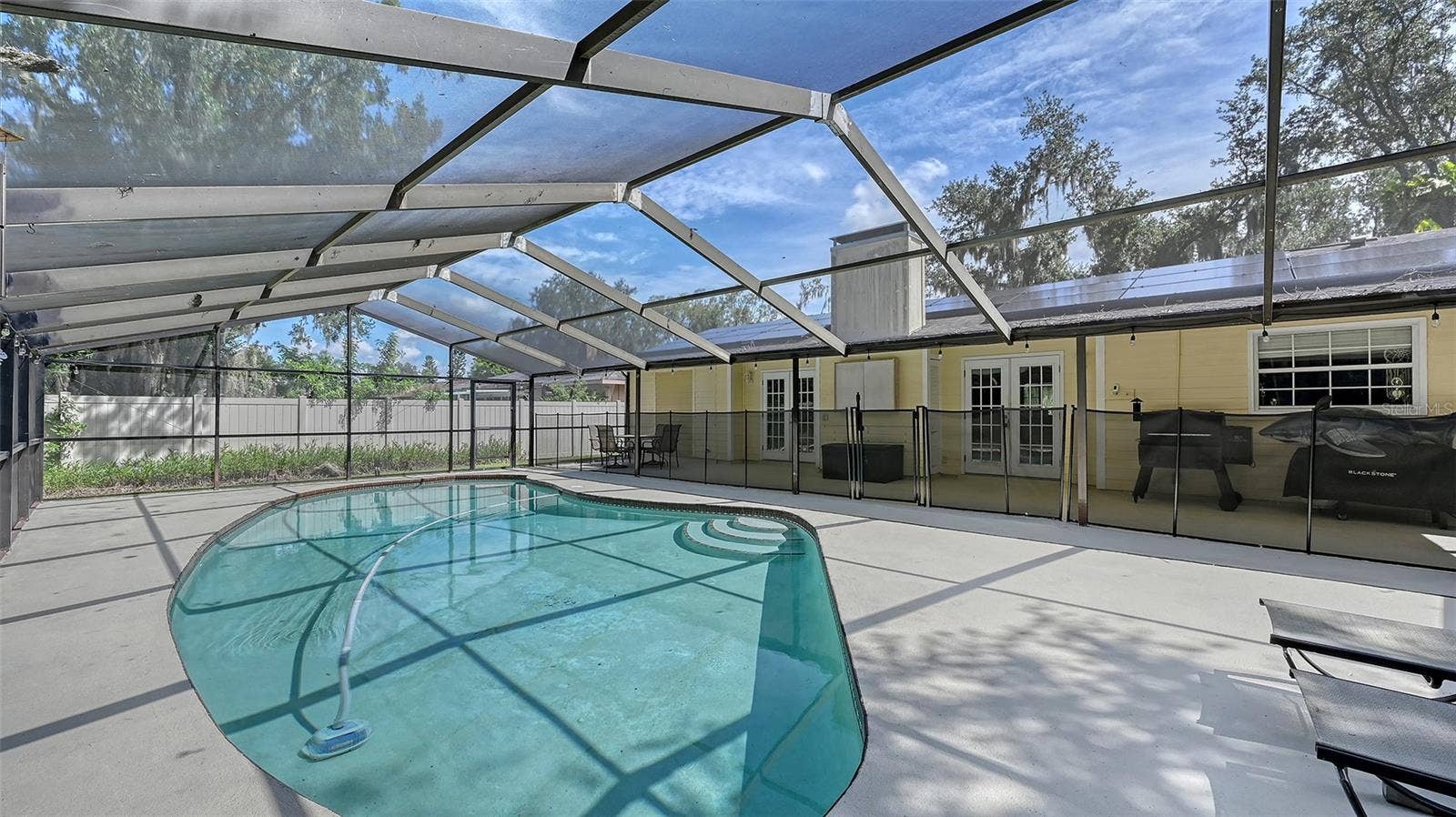 5107 WOODLAWN CIRCLE W, Palmetto, FL 34221 5107 WOODLAWN CIRCLE W, Palmetto, FL 34221