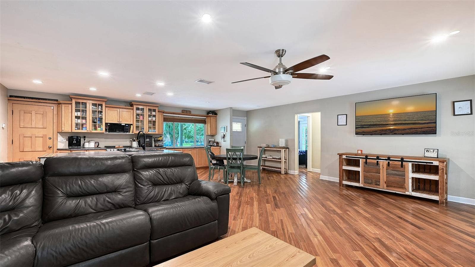 5107 WOODLAWN CIRCLE W, Palmetto, FL 34221 5107 WOODLAWN CIRCLE W, Palmetto, FL 34221