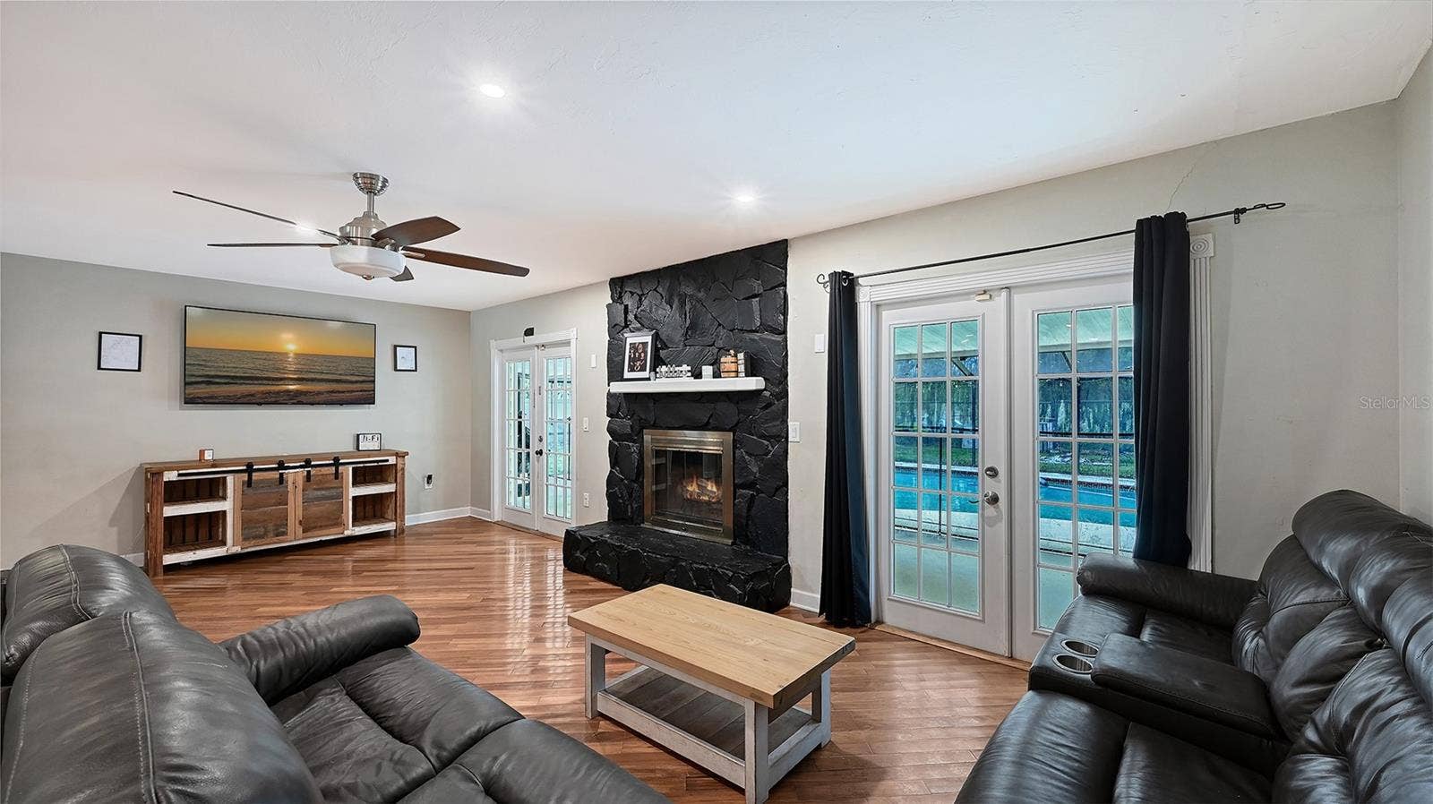 5107 WOODLAWN CIRCLE W, Palmetto, FL 34221 5107 WOODLAWN CIRCLE W, Palmetto, FL 34221