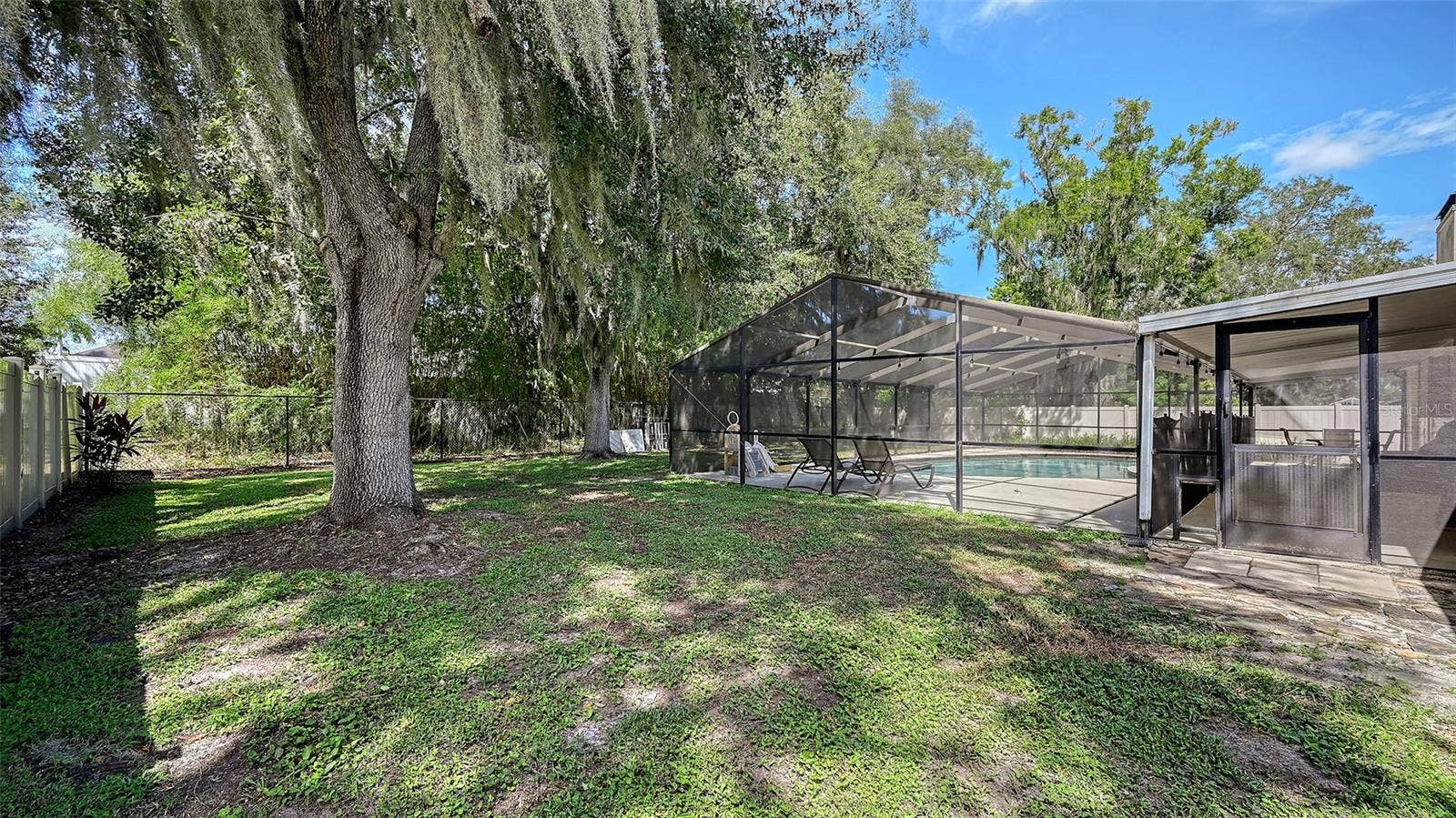 5107 WOODLAWN CIRCLE W, Palmetto, FL 34221 5107 WOODLAWN CIRCLE W, Palmetto, FL 34221