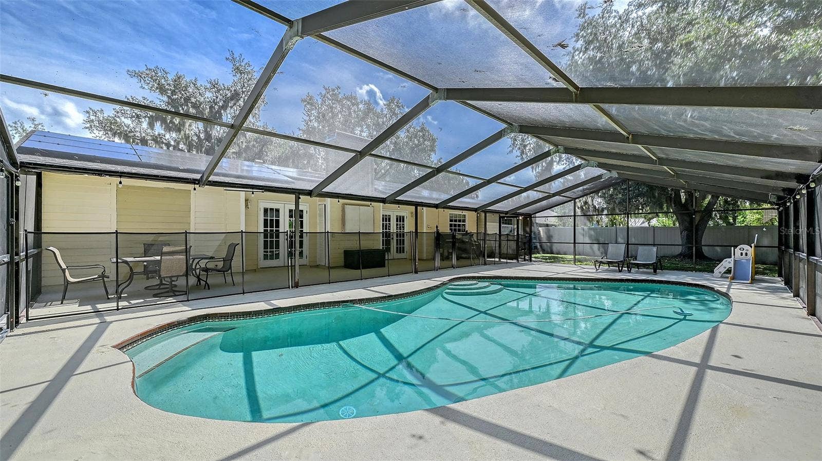 5107 WOODLAWN CIRCLE W, Palmetto, FL 34221 5107 WOODLAWN CIRCLE W, Palmetto, FL 34221
