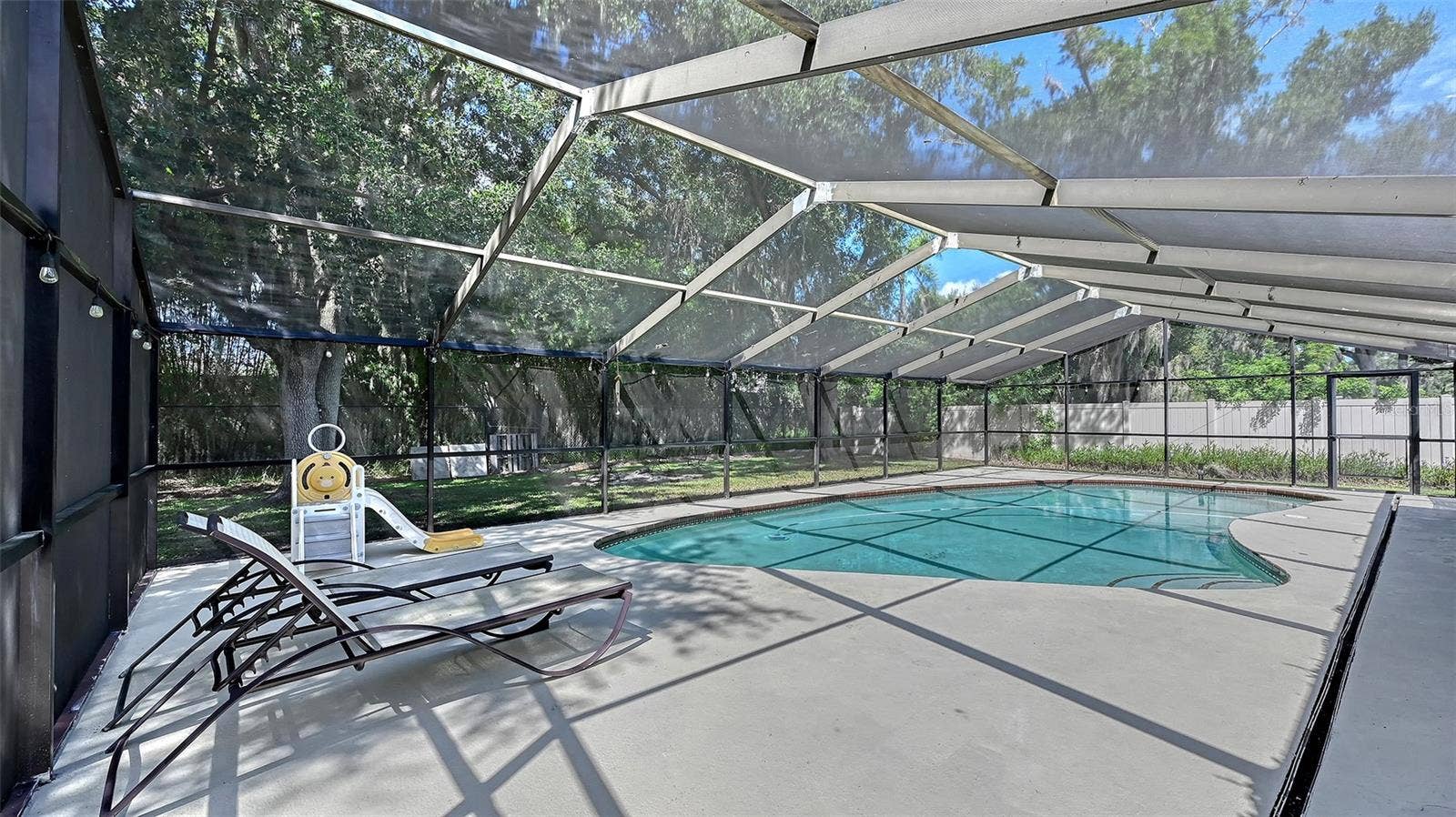 5107 WOODLAWN CIRCLE W, Palmetto, FL 34221 5107 WOODLAWN CIRCLE W, Palmetto, FL 34221
