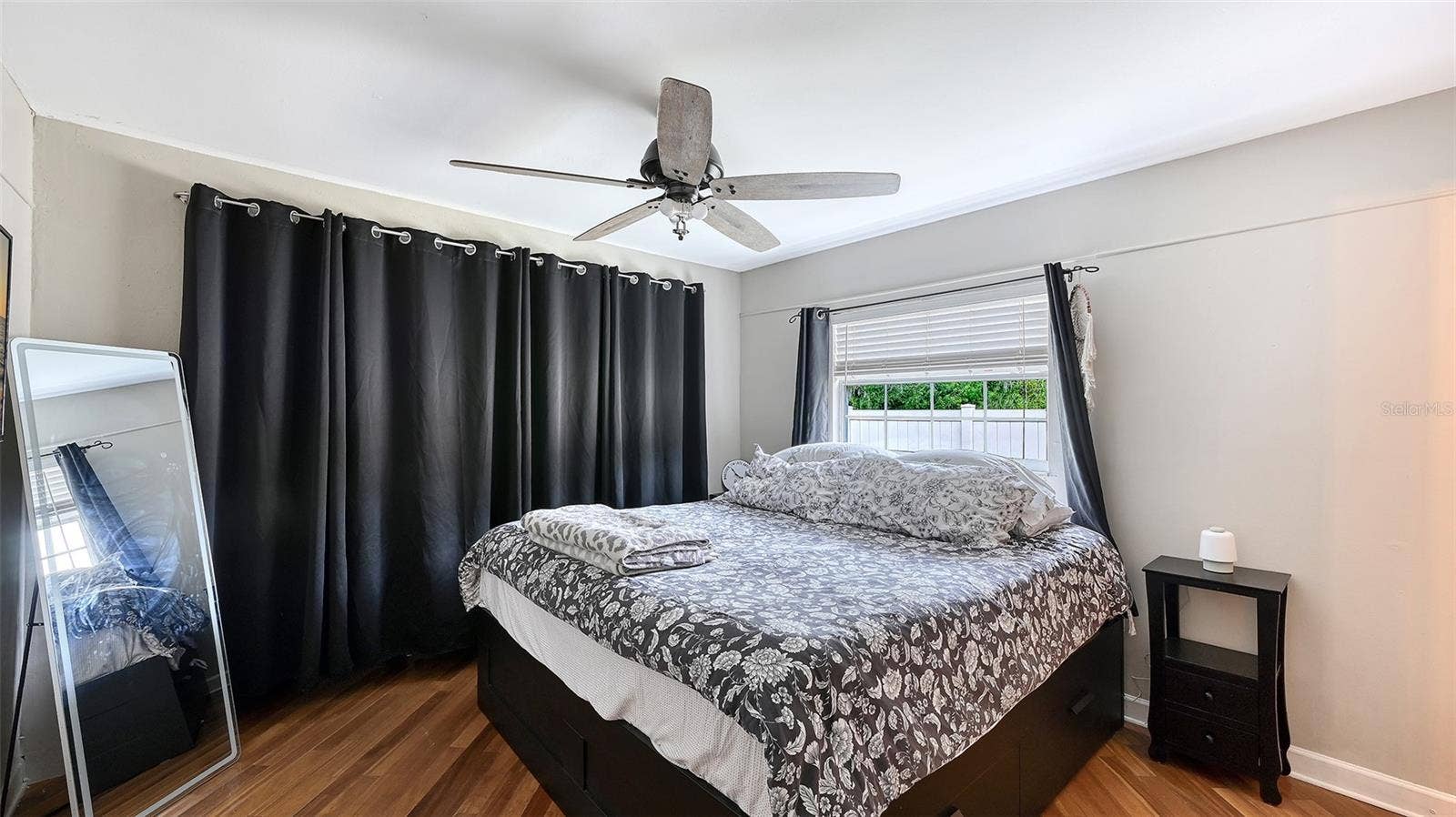 5107 WOODLAWN CIRCLE W, Palmetto, FL 34221 5107 WOODLAWN CIRCLE W, Palmetto, FL 34221