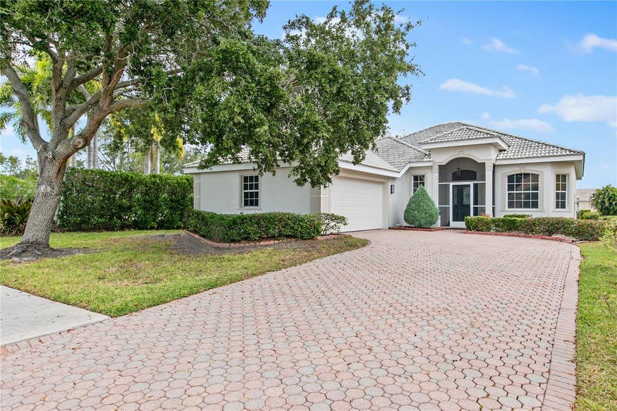Property photo for 6505 COPPER RIDGE TRAIL, University Park, FL
