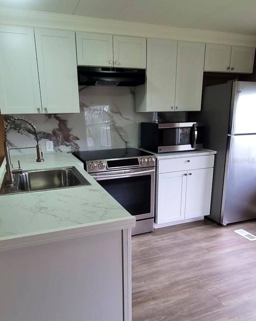 5316 53RD AVENUE E, #E3, Bradenton, FL 34203 5316 53RD AVENUE E, #E3, Bradenton, FL 34203