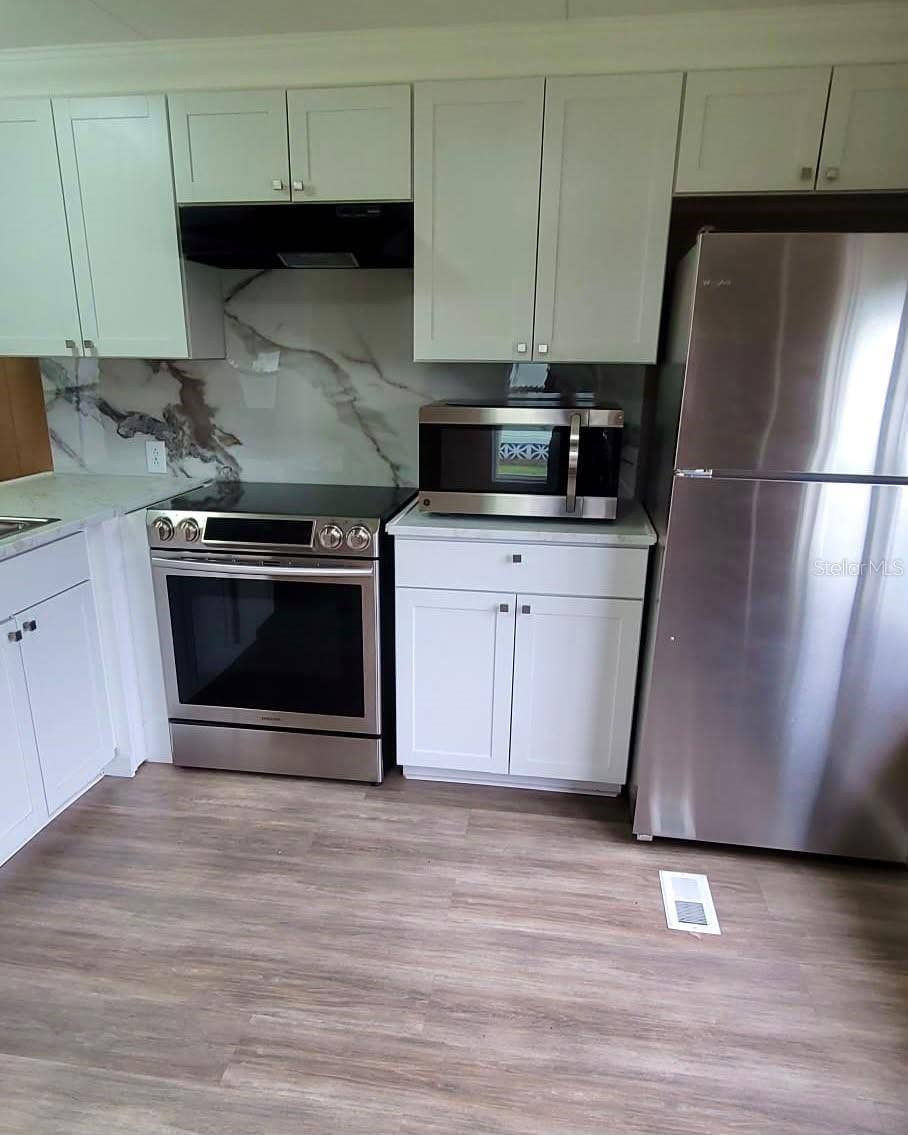 5316 53RD AVENUE E, #E3, Bradenton, FL 34203 5316 53RD AVENUE E, #E3, Bradenton, FL 34203