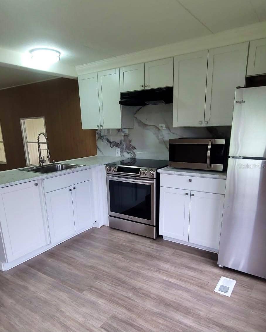5316 53RD AVENUE E, #E3, Bradenton, FL 34203 5316 53RD AVENUE E, #E3, Bradenton, FL 34203