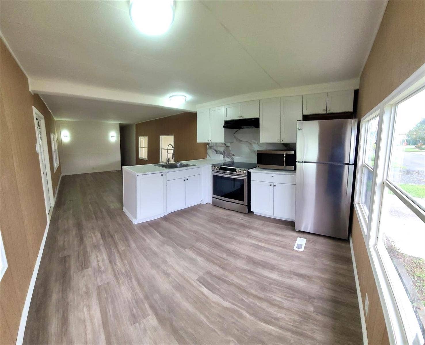 5316 53RD AVENUE E, #E3, Bradenton, FL 34203 5316 53RD AVENUE E, #E3, Bradenton, FL 34203