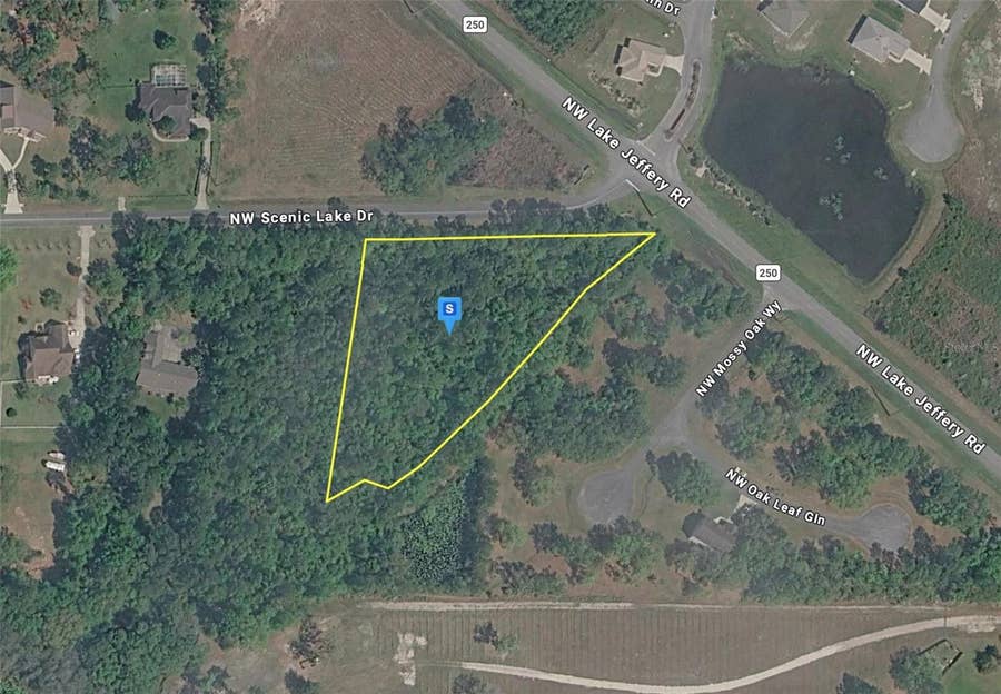 Property photo for 200 NW SCENIC LAKE DRIVE, Lake City, FL
