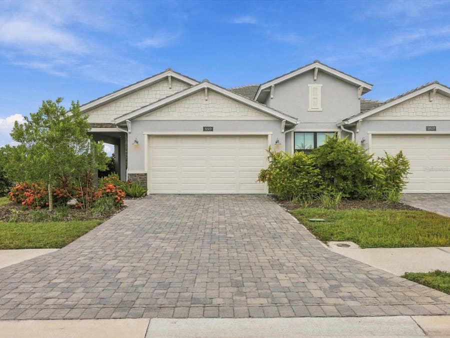 Property photo for 18519 DAYSPRING PLACE, Venice, FL