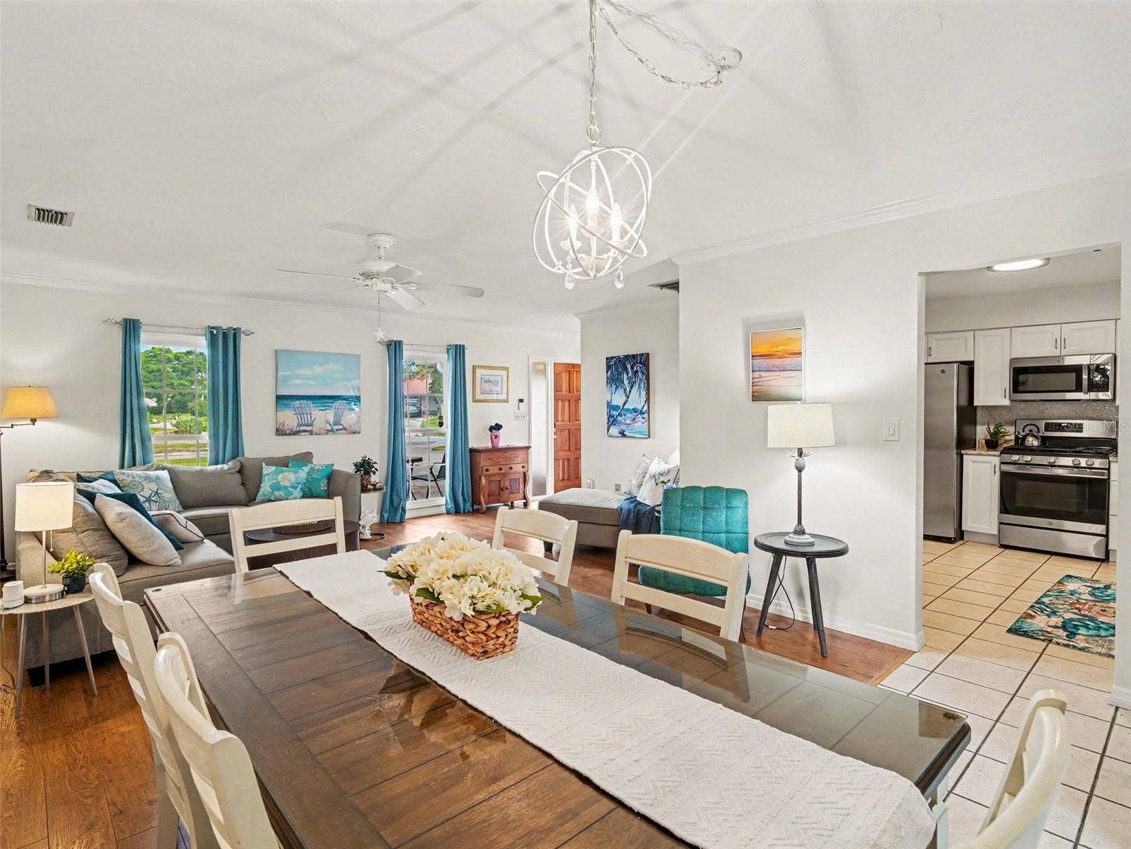 LIVING/DINING/KITCHEN
