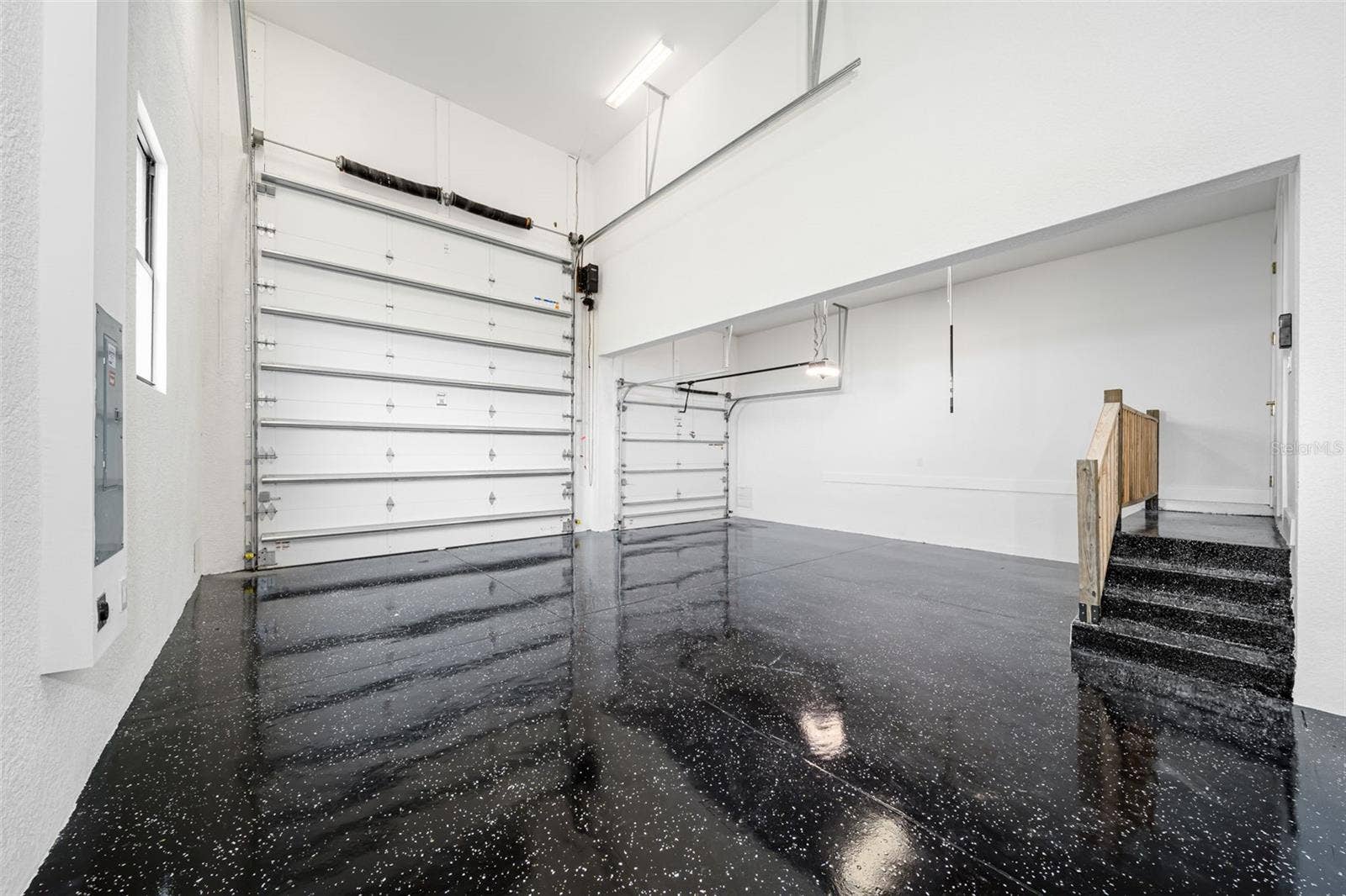 Mega Garage