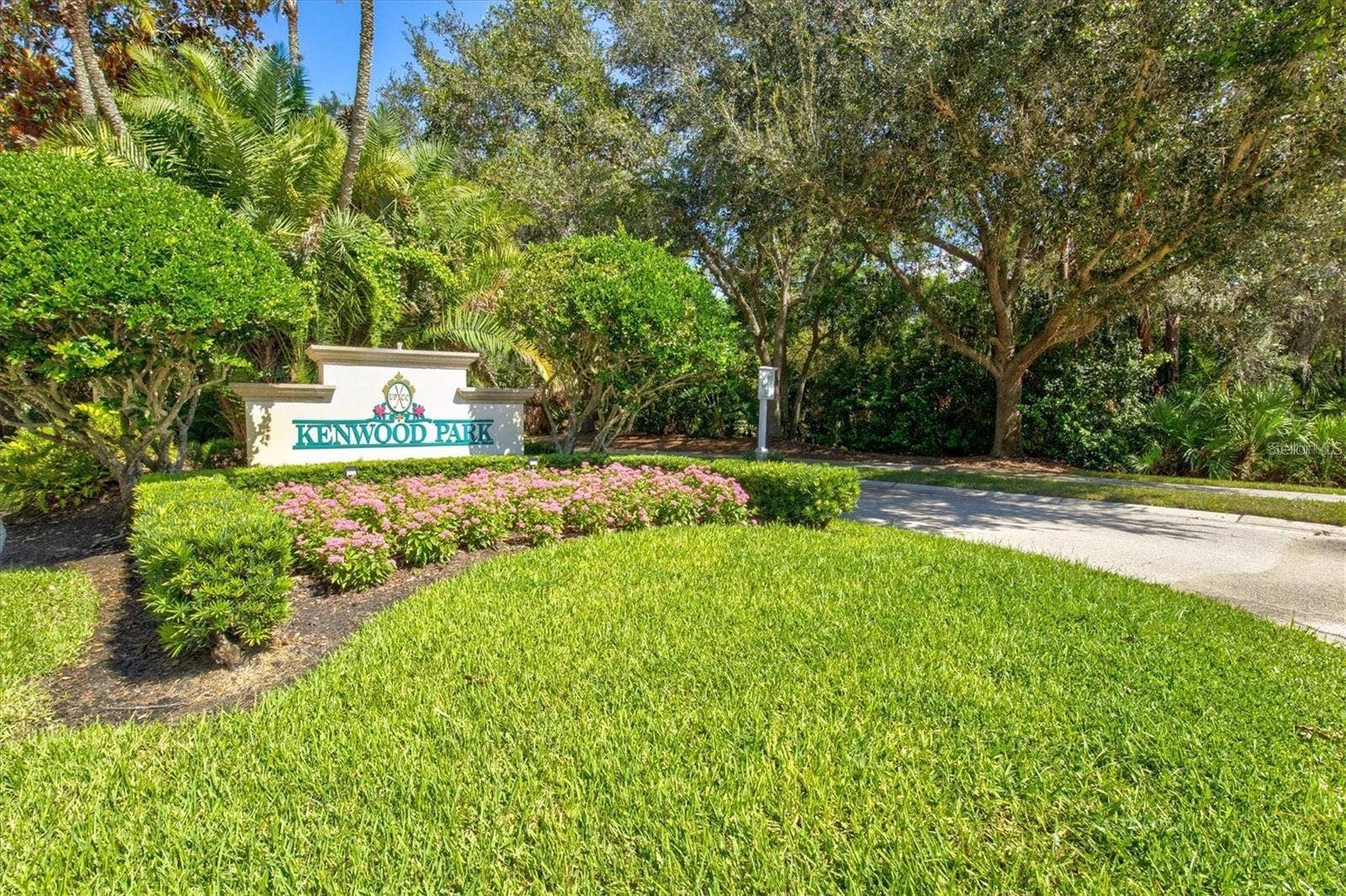 8147 ABINGDON COURT, University Park, FL 34201