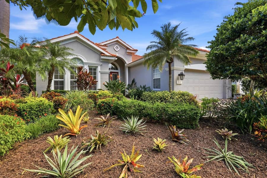 Property photo for 8147 ABINGDON COURT, University Park, FL