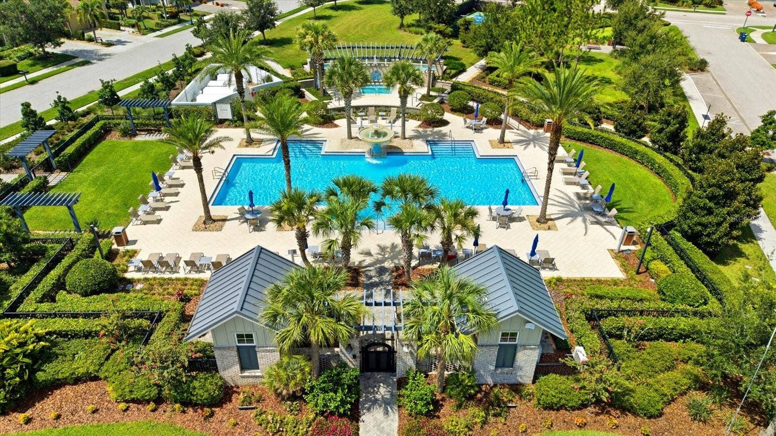 RESORT STYLE AMENITIES