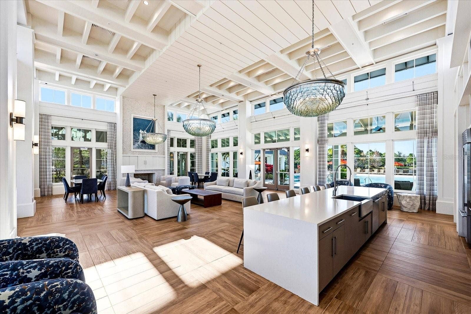 CLUBHOUSE