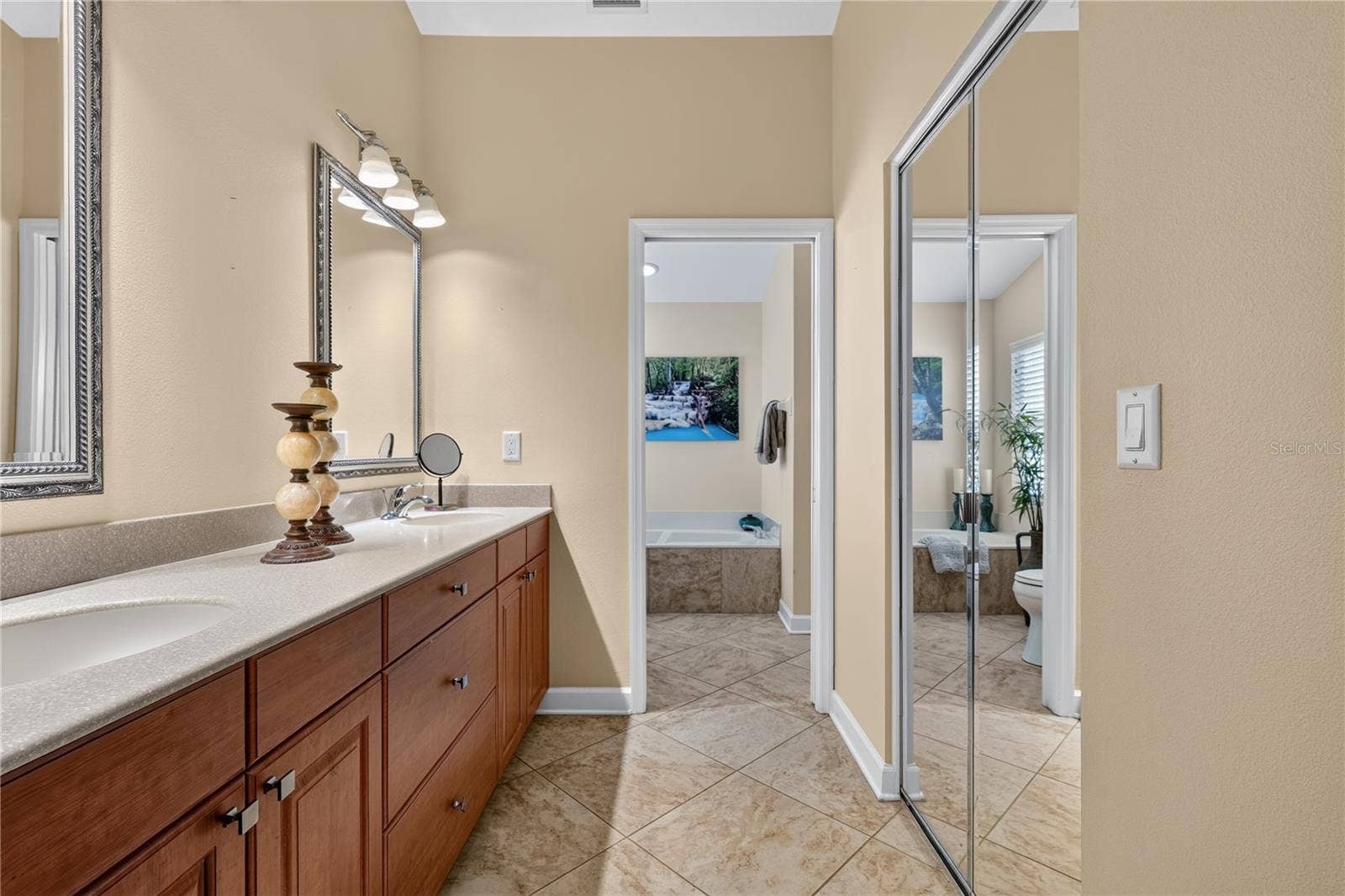 PRIMARY ENSUITE BATHROOM