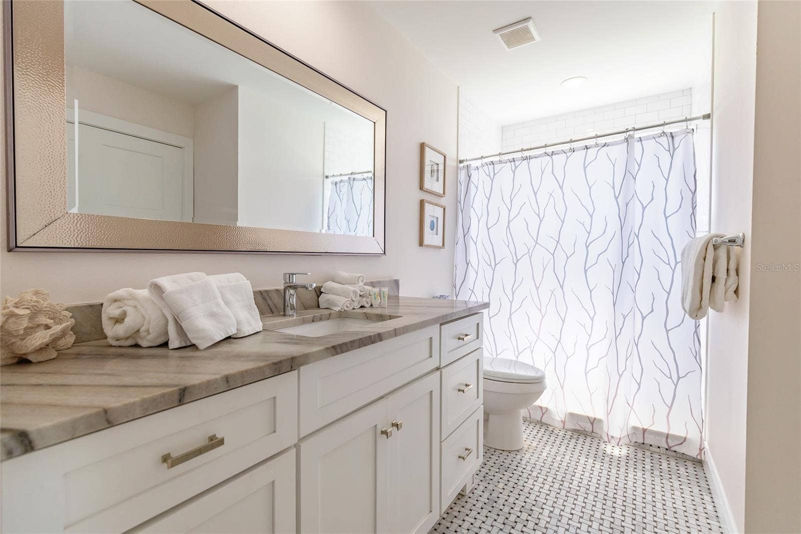 607 S BAY BOULEVARD, Anna Maria, FL 34216