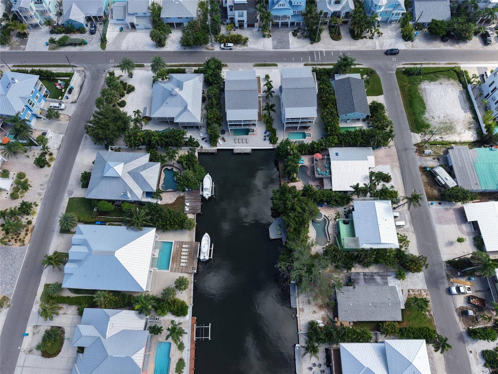 607 S BAY BOULEVARD, Anna Maria, FL 34216