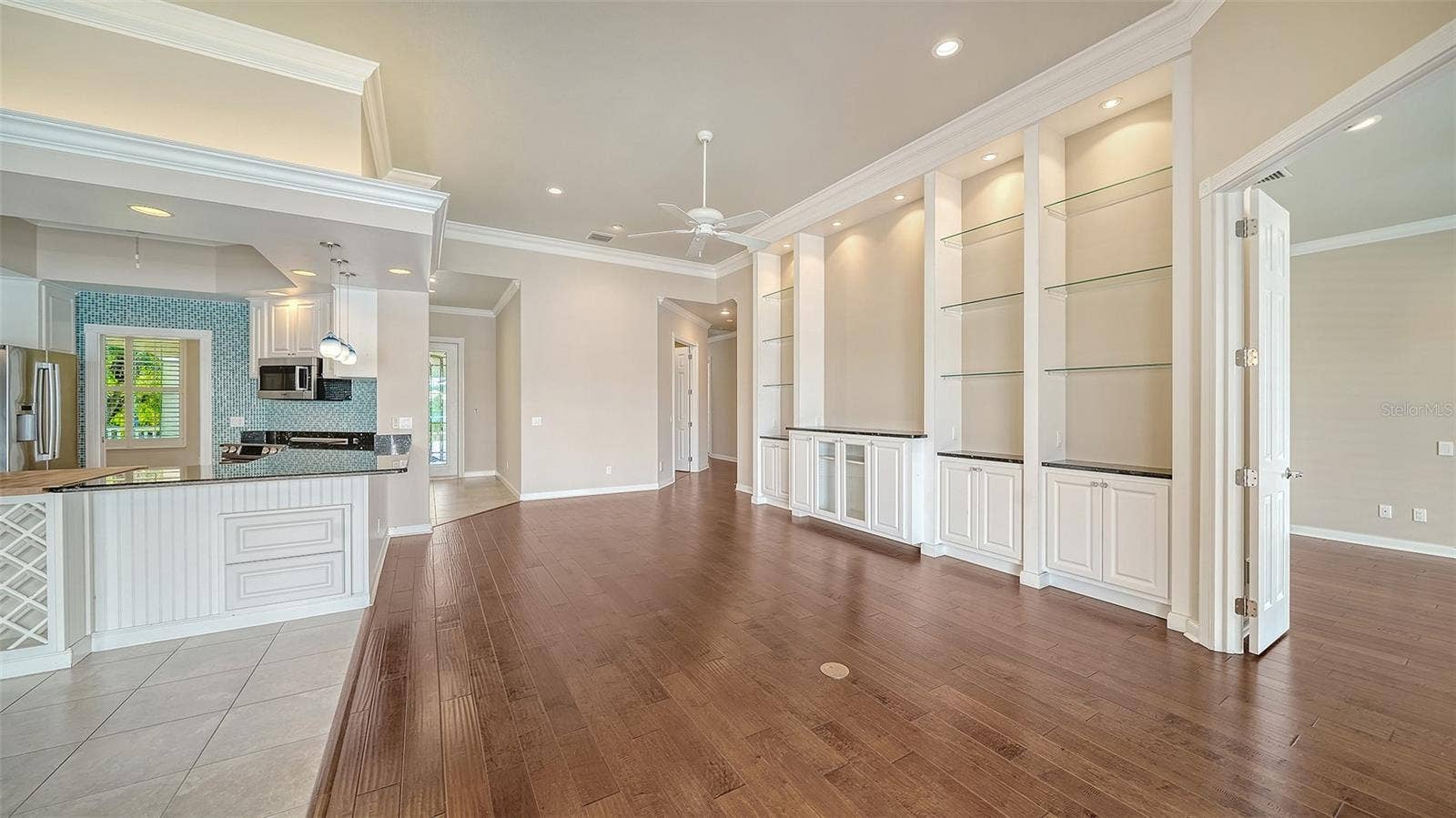 5924 MARIPOSA LANE, Sarasota, FL 34238 5924 MARIPOSA LANE, Sarasota, FL 34238