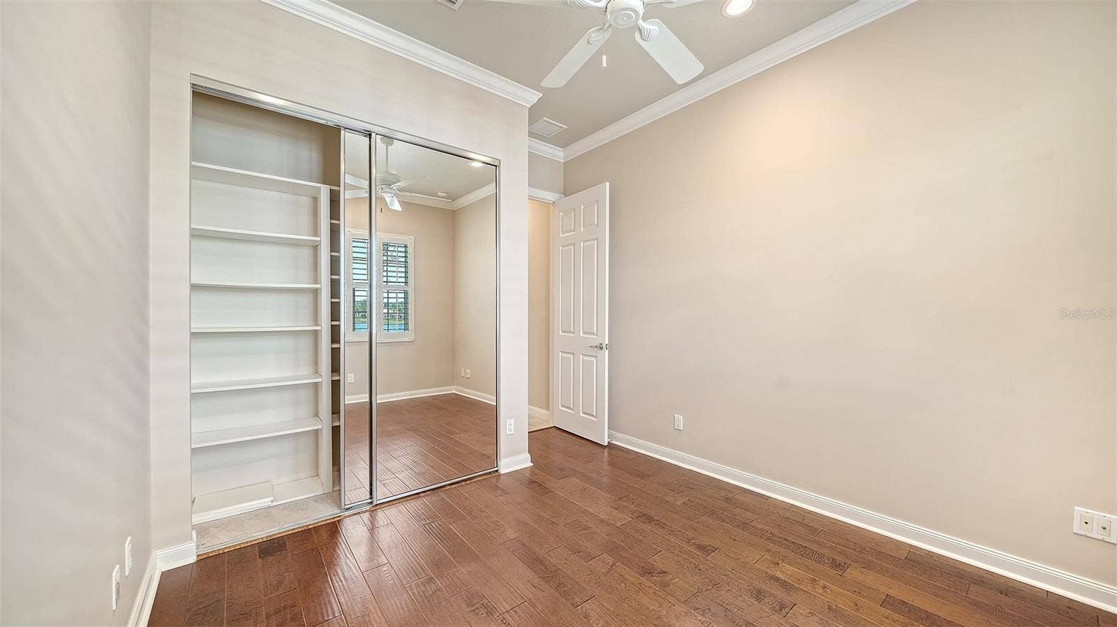 5924 MARIPOSA LANE, Sarasota, FL 34238 5924 MARIPOSA LANE, Sarasota, FL 34238