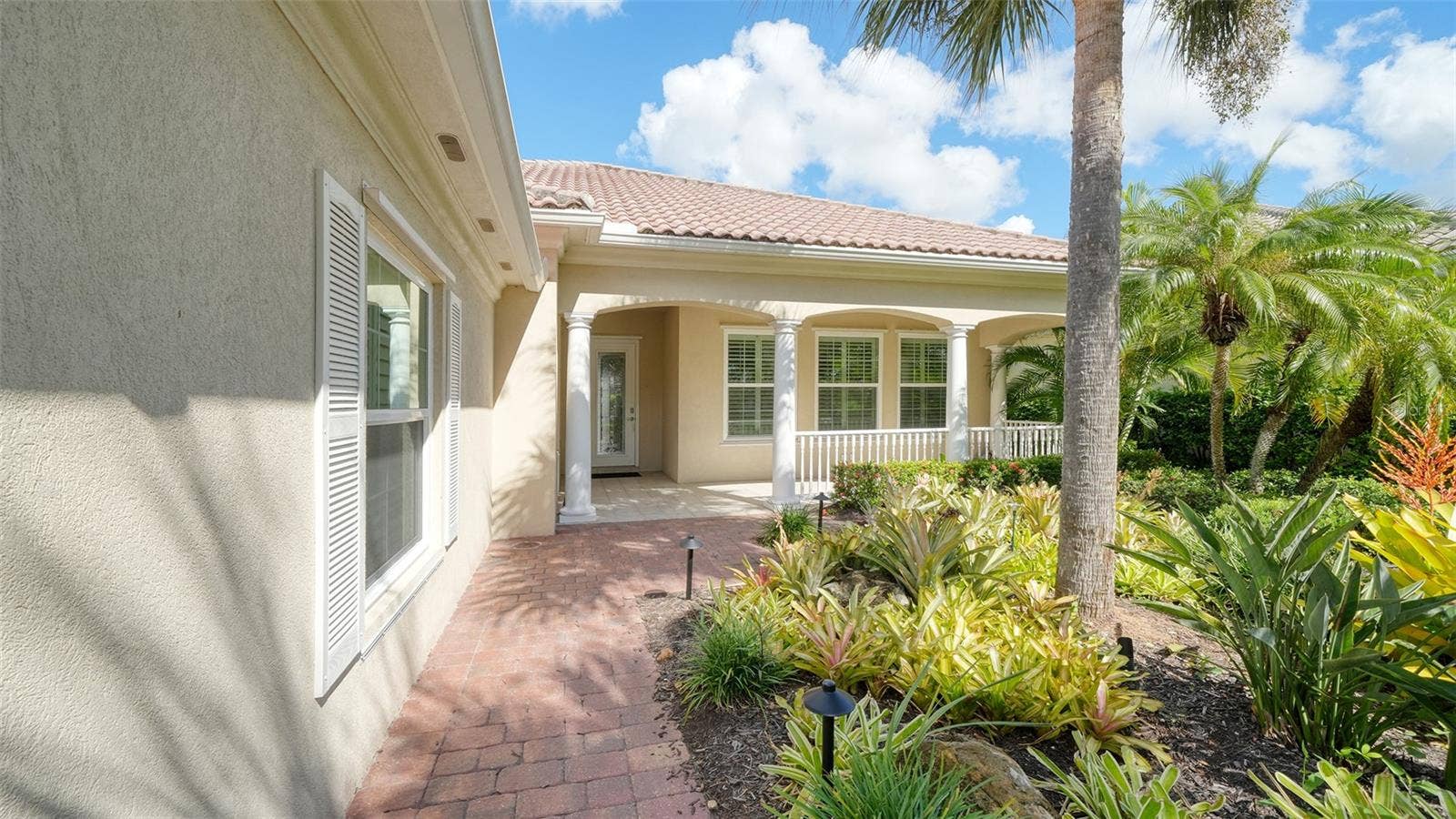 5924 MARIPOSA LANE, Sarasota, FL 34238 5924 MARIPOSA LANE, Sarasota, FL 34238