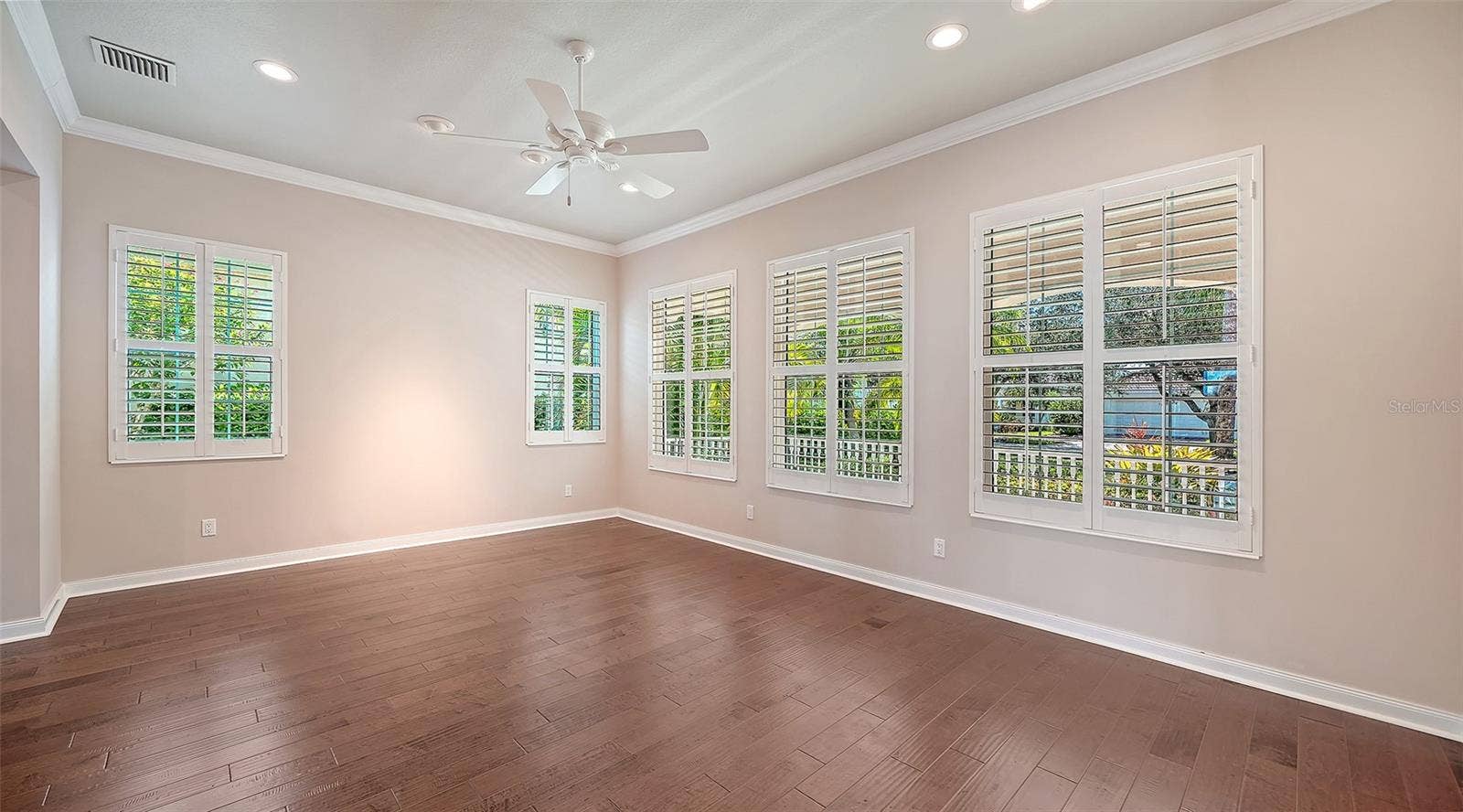 5924 MARIPOSA LANE, Sarasota, FL 34238 5924 MARIPOSA LANE, Sarasota, FL 34238