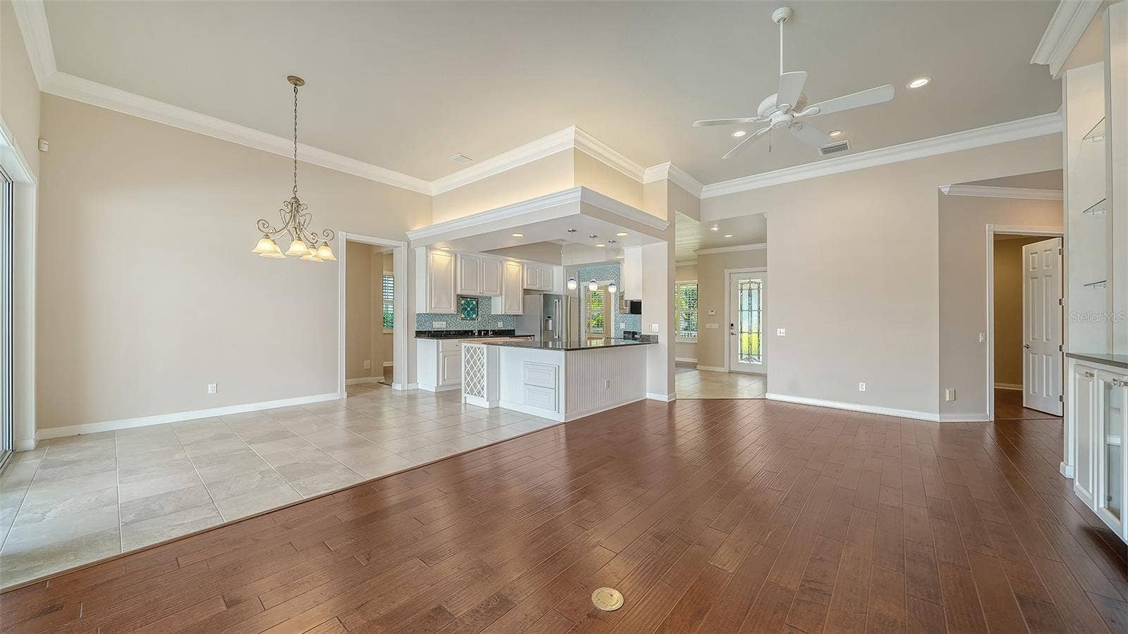 5924 MARIPOSA LANE, Sarasota, FL 34238 5924 MARIPOSA LANE, Sarasota, FL 34238