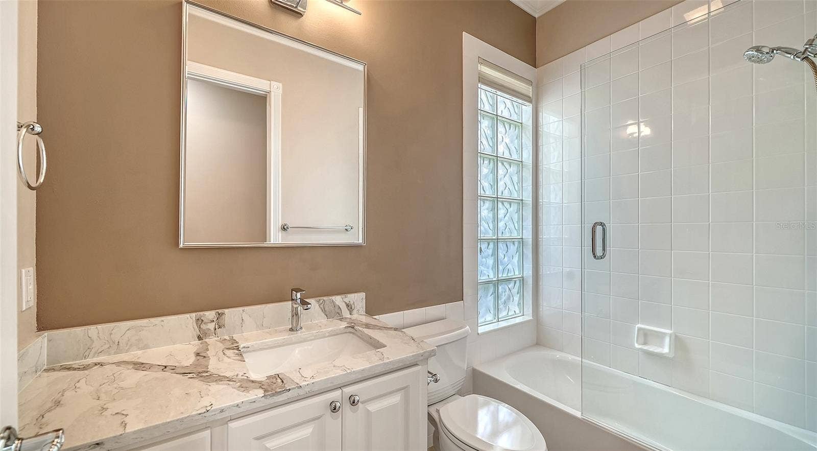 5924 MARIPOSA LANE, Sarasota, FL 34238 5924 MARIPOSA LANE, Sarasota, FL 34238