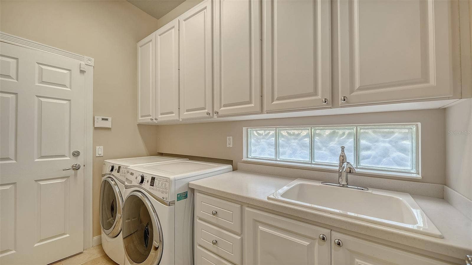 5924 MARIPOSA LANE, Sarasota, FL 34238 5924 MARIPOSA LANE, Sarasota, FL 34238