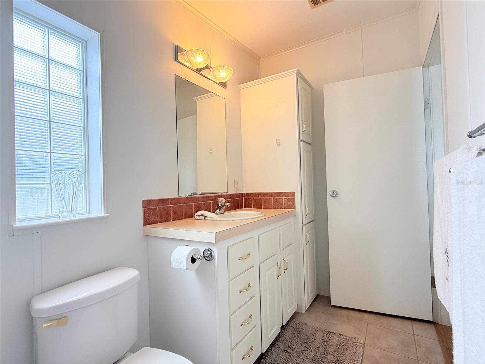 2050 CHAMPION STREET, Sarasota, FL 34231