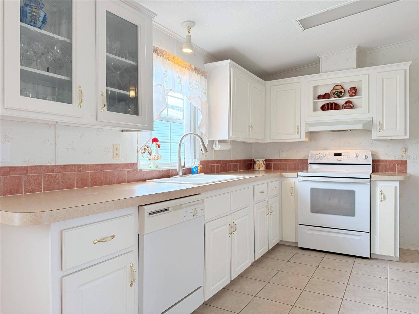 2050 CHAMPION STREET, Sarasota, FL 34231
