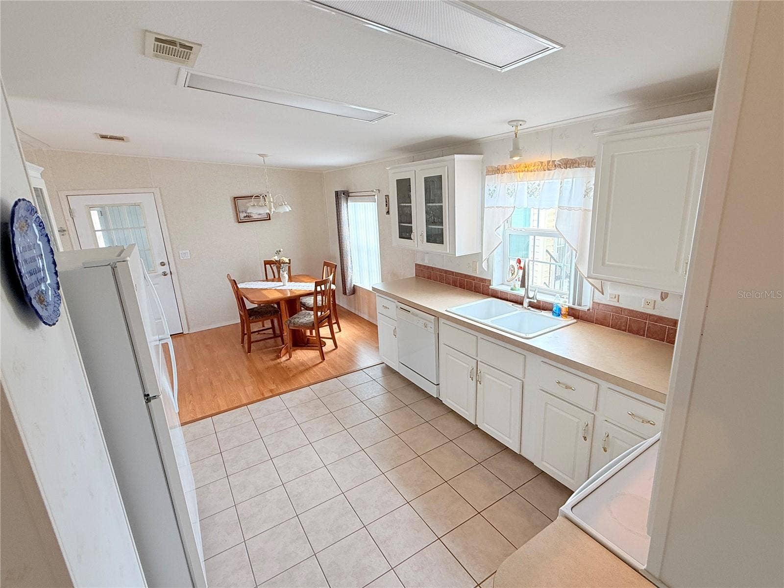 2050 CHAMPION STREET, Sarasota, FL 34231