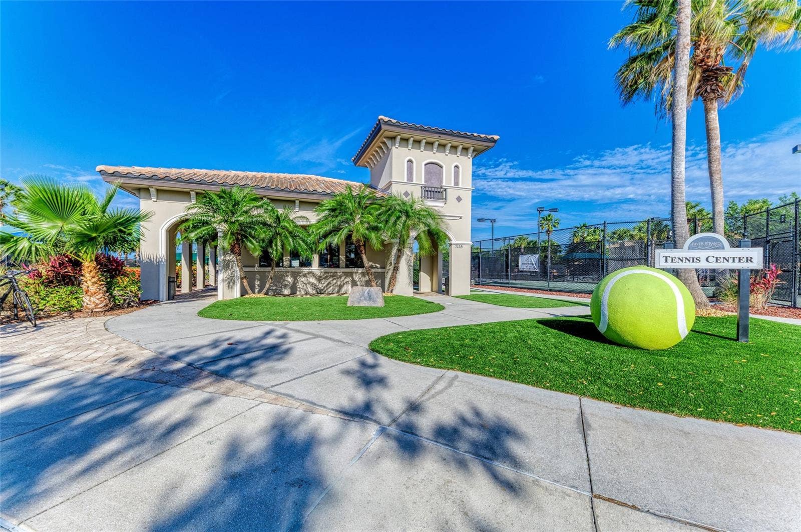 7027 QUIET CREEK DRIVE, Bradenton, FL 34212