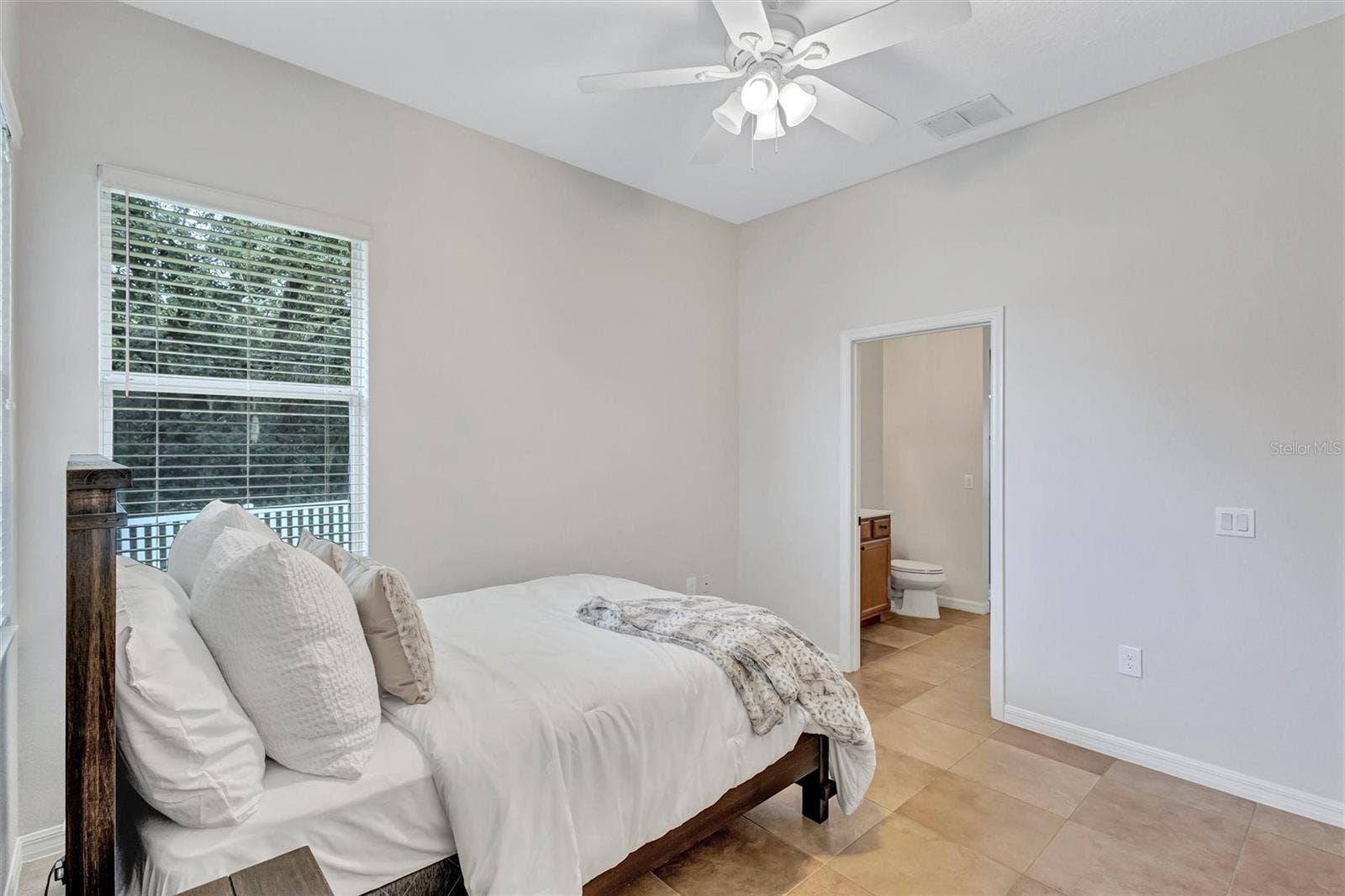2210 141ST STREET E, Bradenton, FL 34212 2210 141ST STREET E, Bradenton, FL 34212