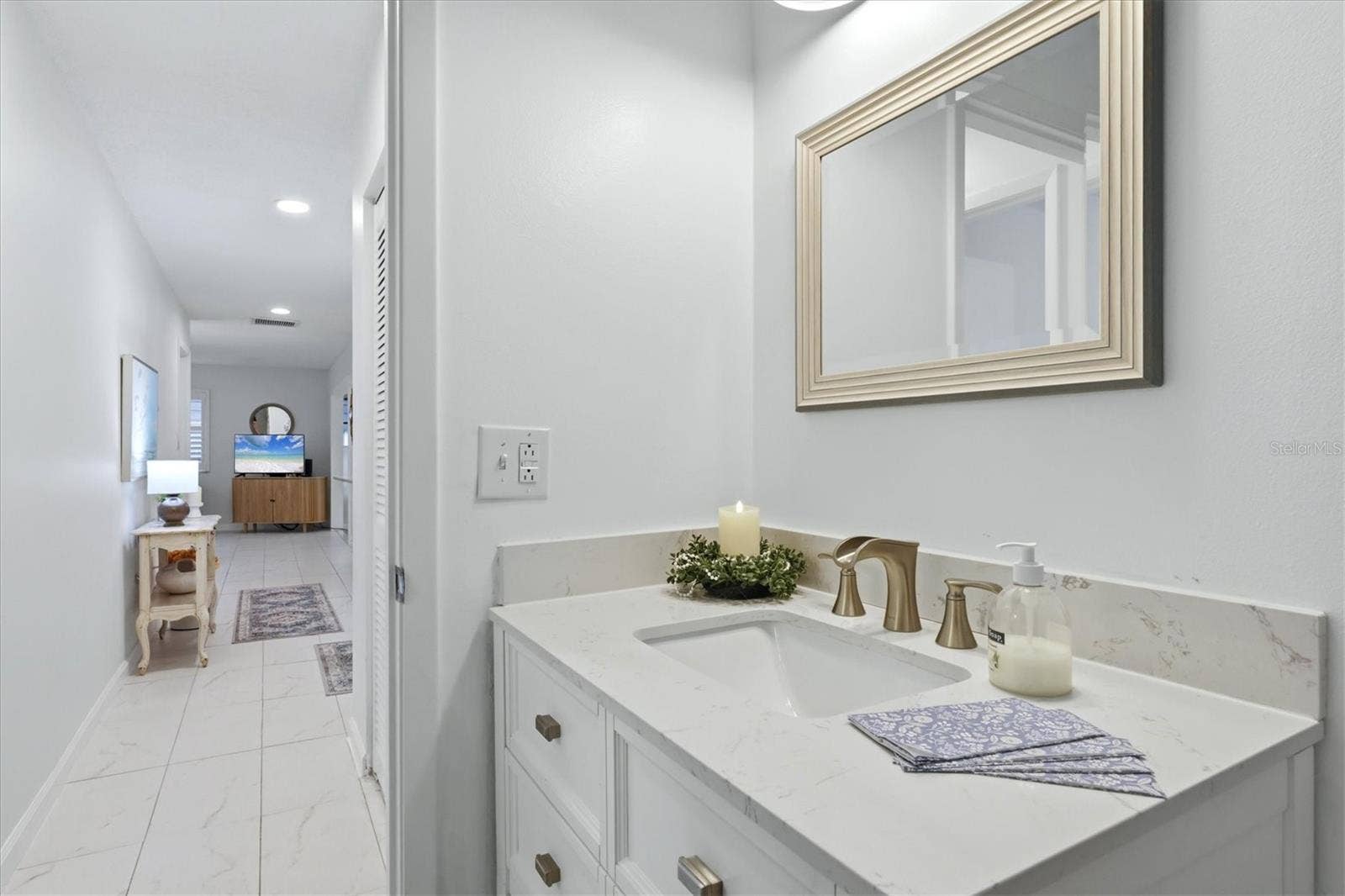 3978 OVERLOOK BEND TERRACE, #25, Sarasota, FL 34232 3978 OVERLOOK BEND TERRACE, #25, Sarasota, FL 34232