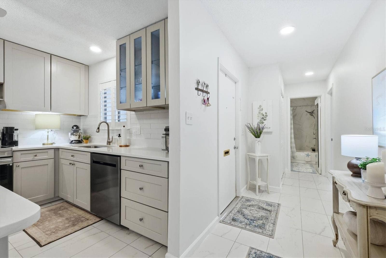 3978 OVERLOOK BEND TERRACE, #25, Sarasota, FL 34232 3978 OVERLOOK BEND TERRACE, #25, Sarasota, FL 34232