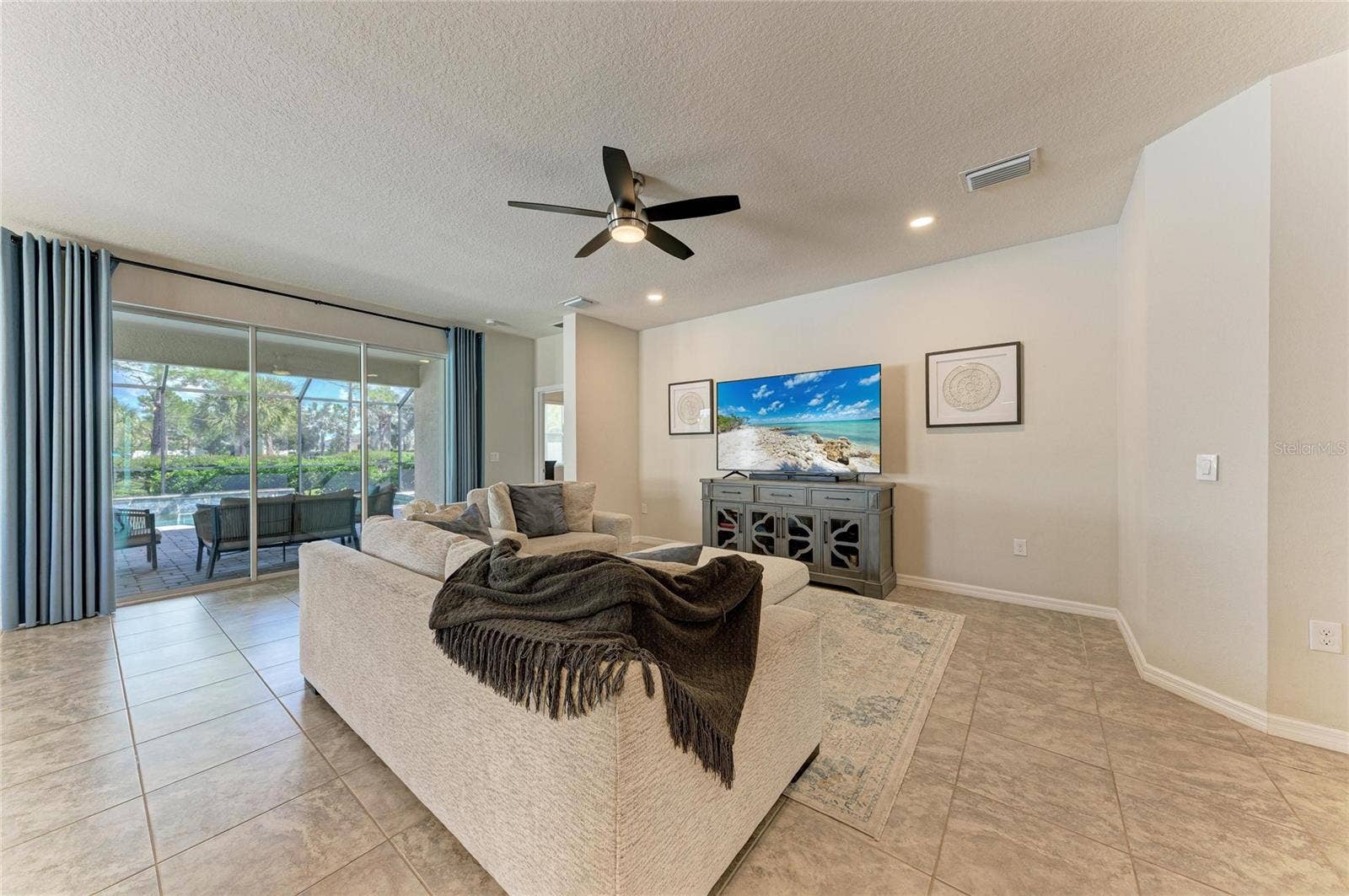 119 BRILLIANT BLOOM COURT, Bradenton, FL 34212 119 BRILLIANT BLOOM COURT, Bradenton, FL 34212