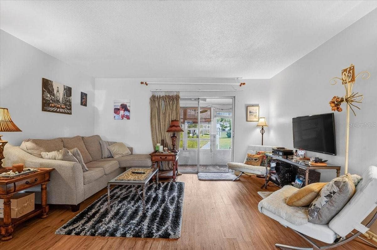 5883 GARDEN LANE, #H1, Bradenton, FL 34207
