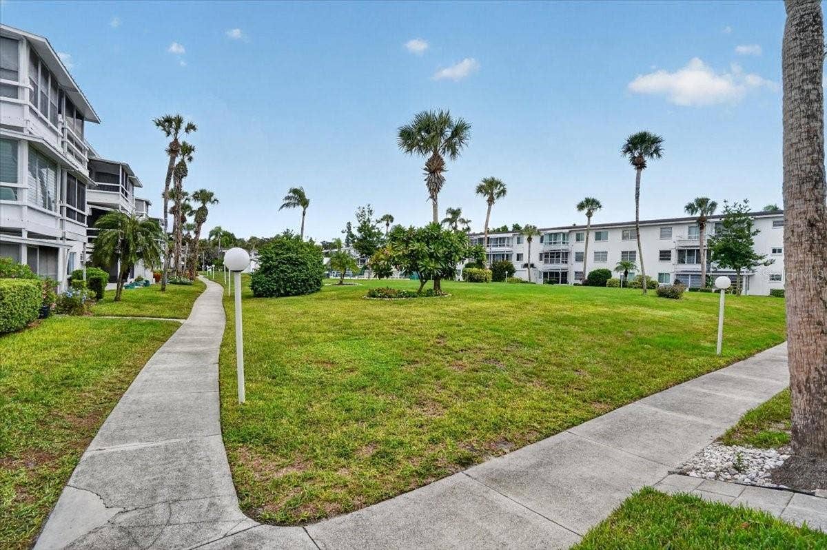 5883 GARDEN LANE, #H1, Bradenton, FL 34207