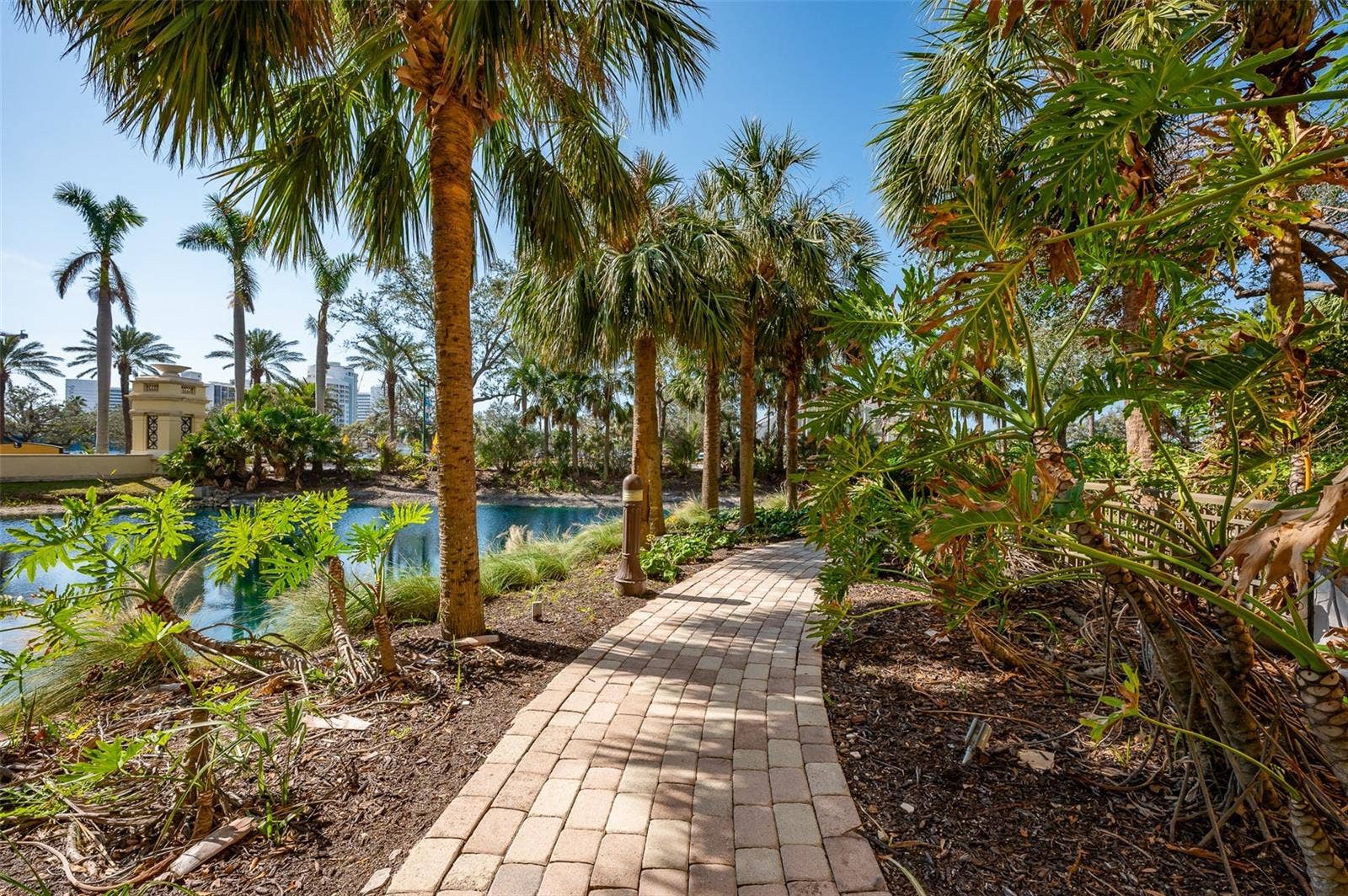 800 N TAMIAMI TRAIL, #103, Sarasota, FL 34236