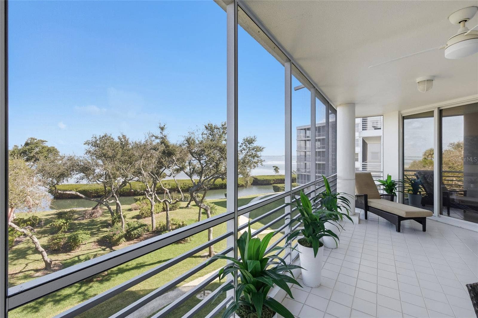 2550 HARBOURSIDE DRIVE, #333, Longboat Key, FL 34228 2550 HARBOURSIDE DRIVE, #333, Longboat Key, FL 34228