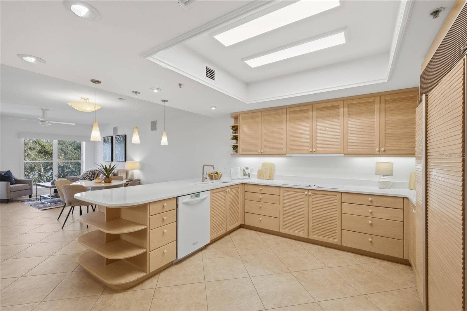 2550 HARBOURSIDE DRIVE, #333, Longboat Key, FL 34228 2550 HARBOURSIDE DRIVE, #333, Longboat Key, FL 34228