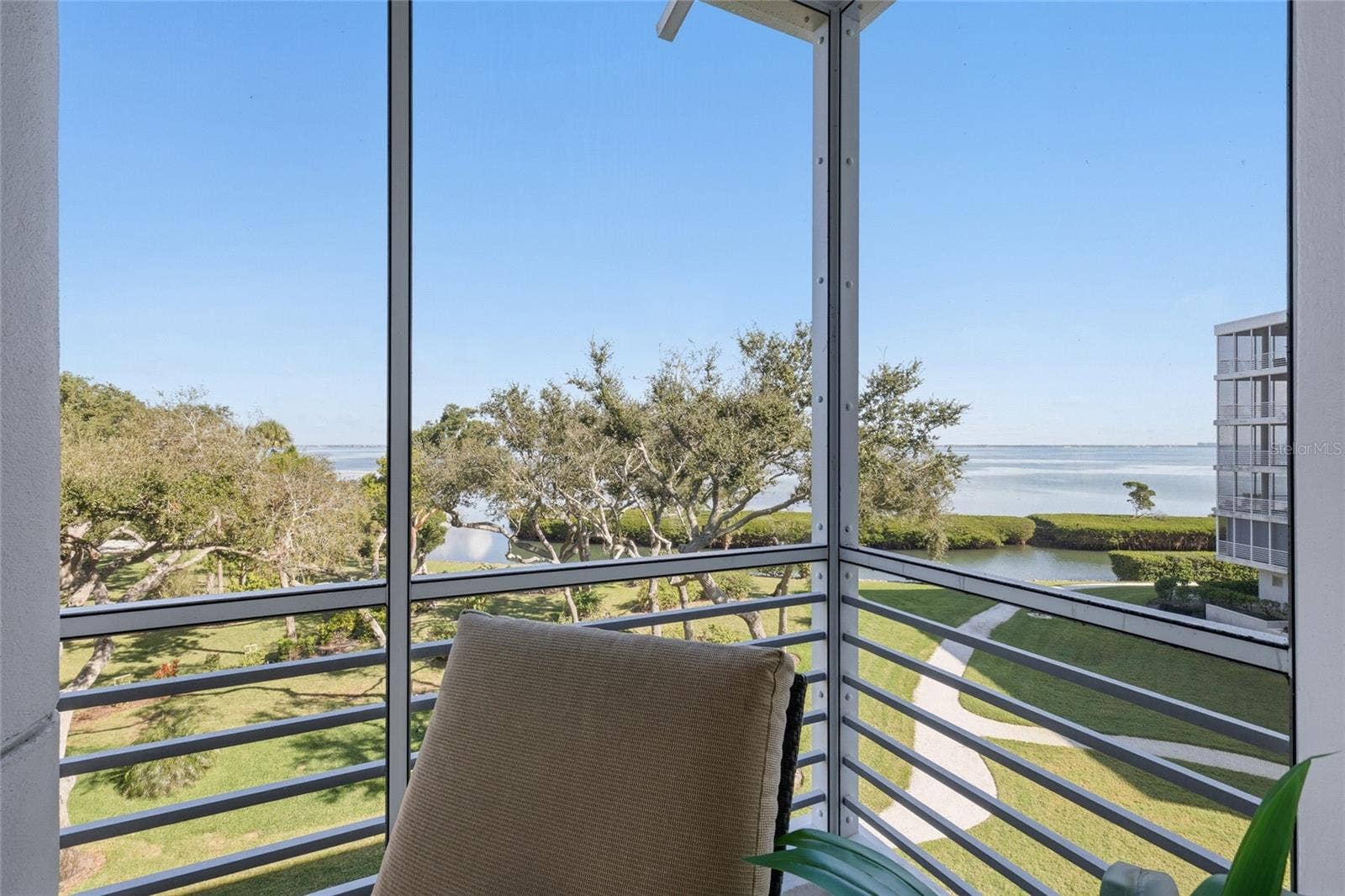 2550 HARBOURSIDE DRIVE, #333, Longboat Key, FL 34228 2550 HARBOURSIDE DRIVE, #333, Longboat Key, FL 34228