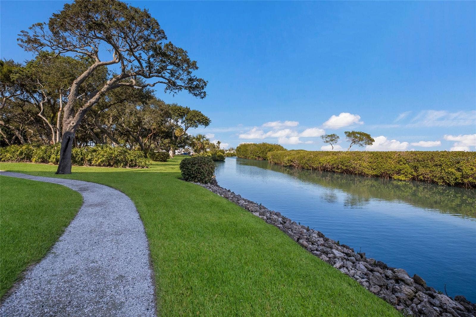 2550 HARBOURSIDE DRIVE, #333, Longboat Key, FL 34228 2550 HARBOURSIDE DRIVE, #333, Longboat Key, FL 34228