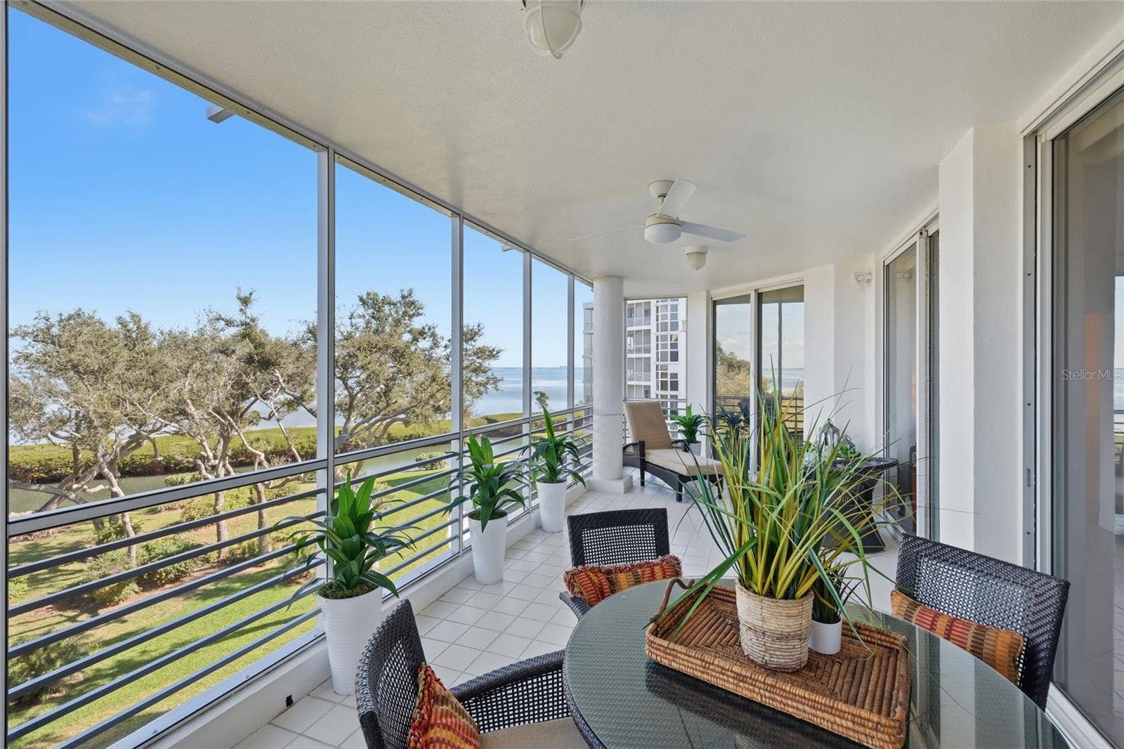 2550 HARBOURSIDE DRIVE, #333, Longboat Key, FL 34228 2550 HARBOURSIDE DRIVE, #333, Longboat Key, FL 34228