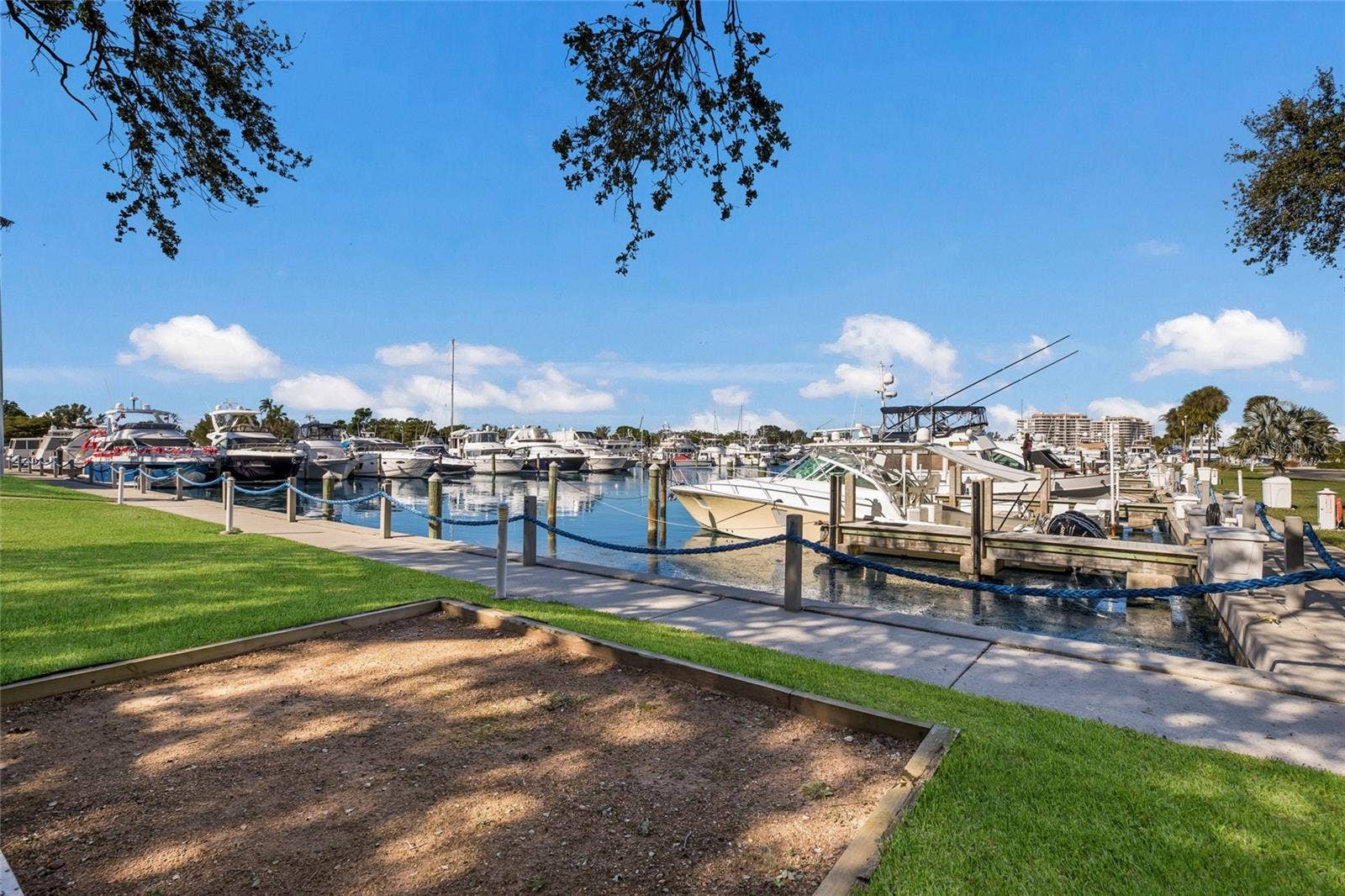 2550 HARBOURSIDE DRIVE, #333, Longboat Key, FL 34228 2550 HARBOURSIDE DRIVE, #333, Longboat Key, FL 34228