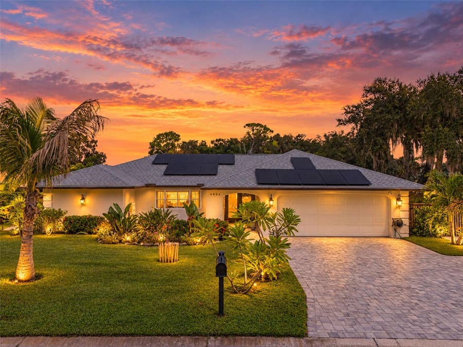 Property photo for 4864 HAWKSHEAD PARK, Sarasota, FL