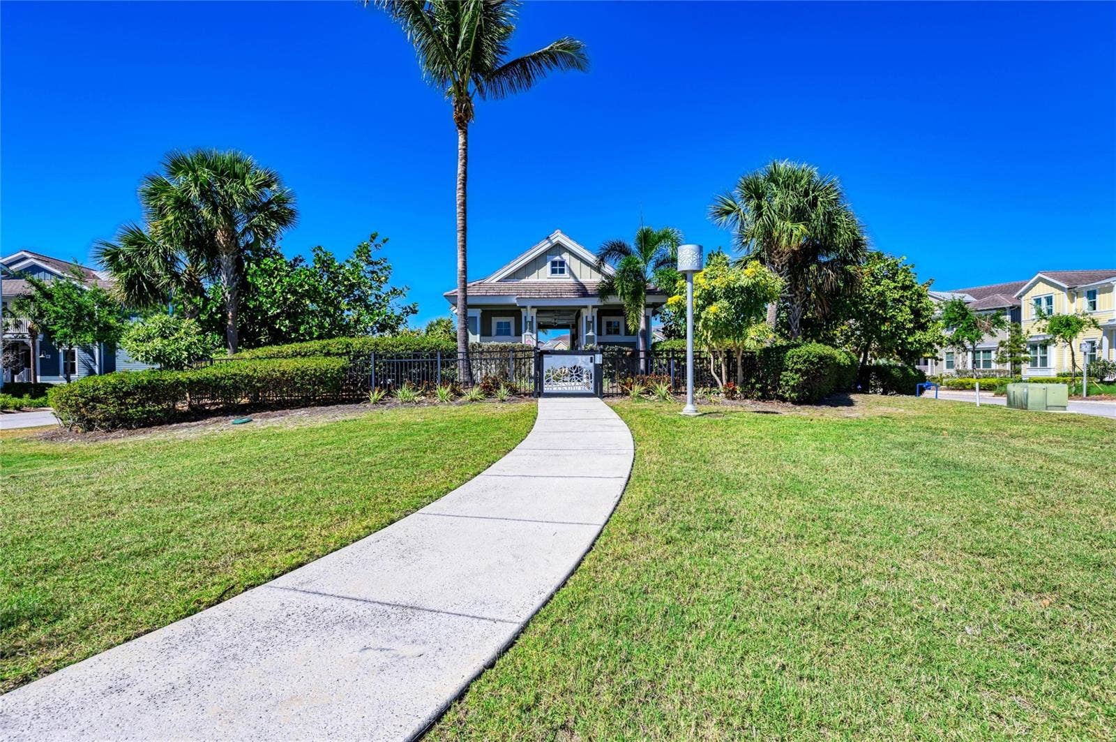 280 SAINT LUCIA DRIVE, #202, Bradenton, FL 34209 280 SAINT LUCIA DRIVE, #202, Bradenton, FL 34209