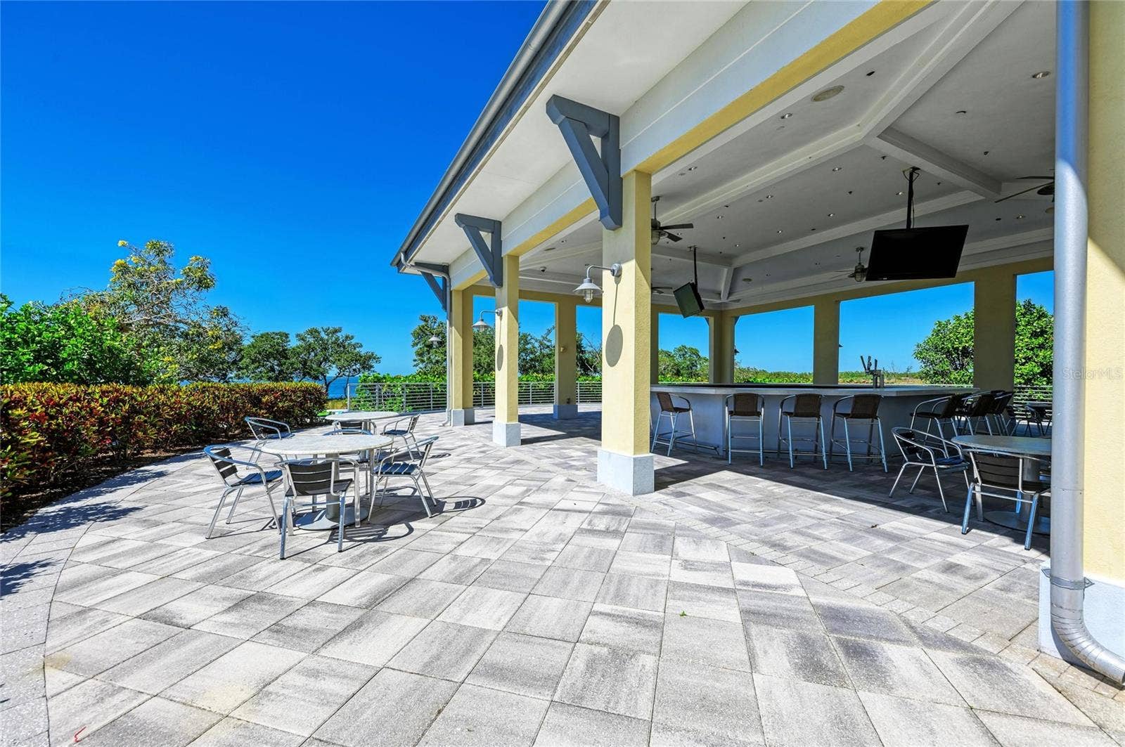 280 SAINT LUCIA DRIVE, #202, Bradenton, FL 34209 280 SAINT LUCIA DRIVE, #202, Bradenton, FL 34209